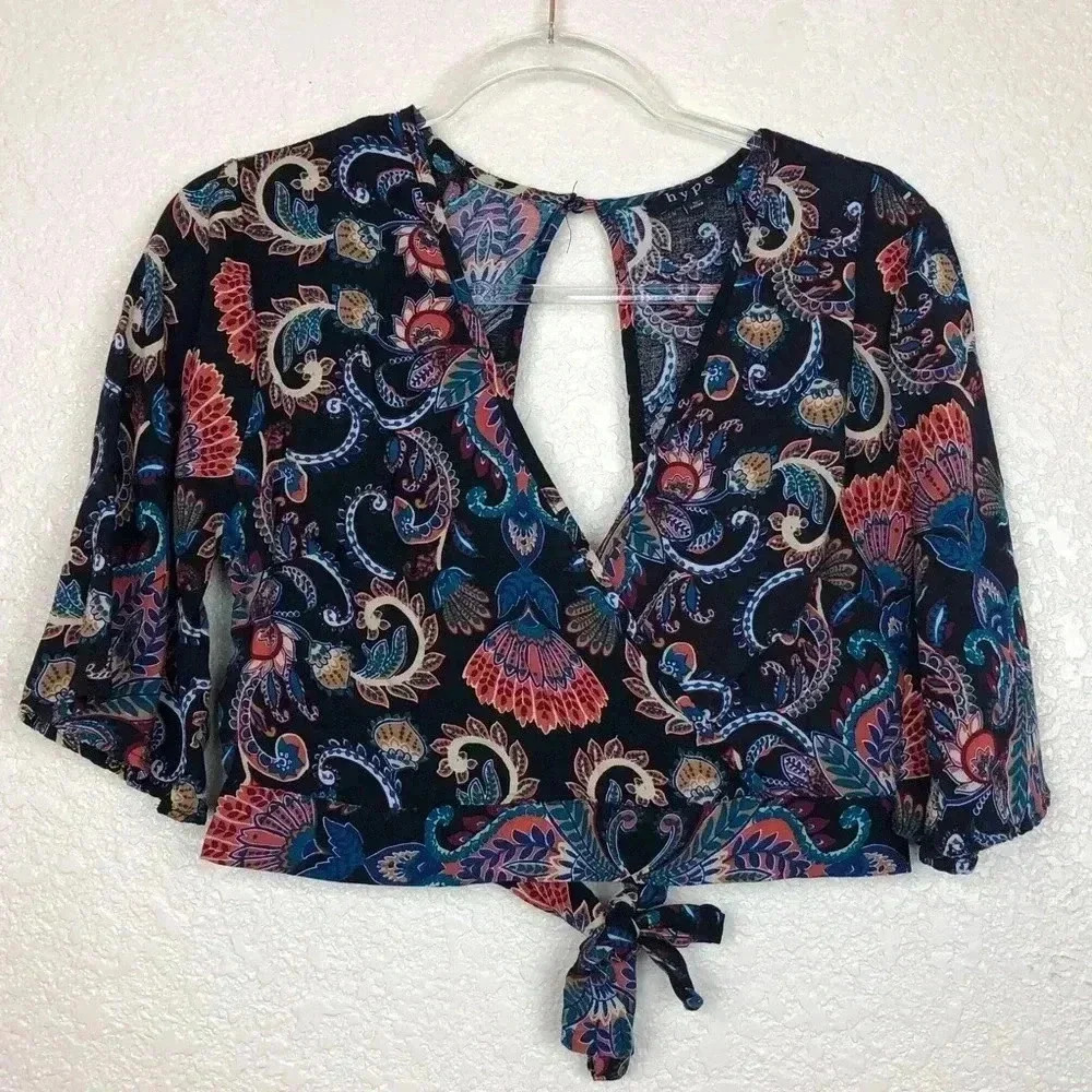 Hype Cropped Wrap Top sz L Paisley Print